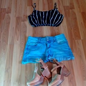 Black and white crop top